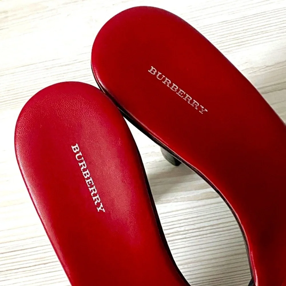 BURBERRY Signature Monogram Red Leather Heels, Authentic. EUC
